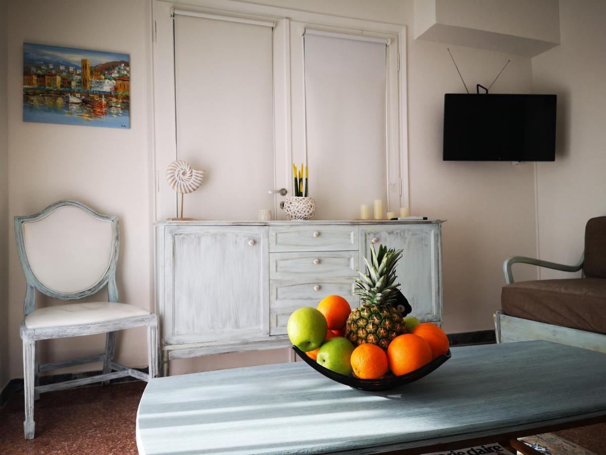 Sea&Sun Glyfada Apartment Athen Eksteriør billede