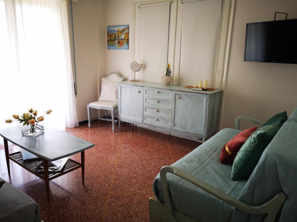 Sea&Sun Glyfada Apartment Athen Eksteriør billede