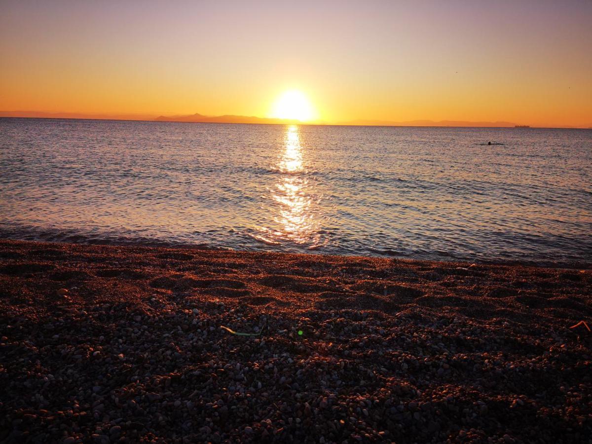 Sea&Sun Glyfada Apartment Athen Eksteriør billede